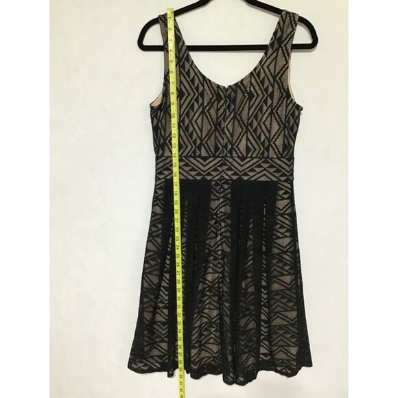 Maggie L Dress Size 8 Black Lacy Lined Party Wedding Formal Cocktail Holiday - Picture 14 of 16